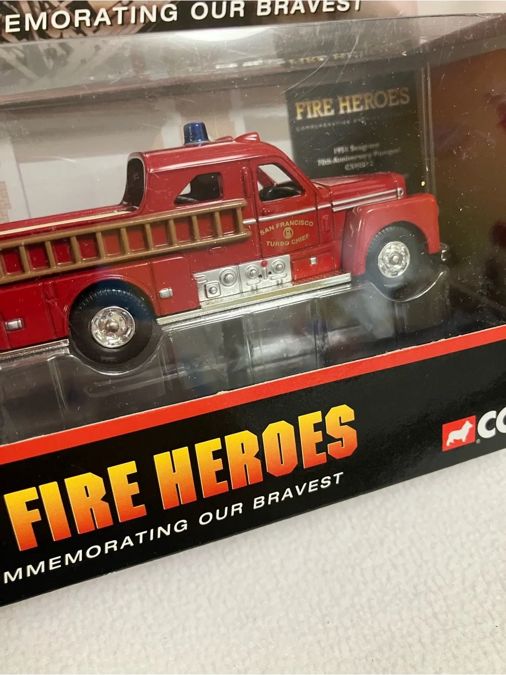 Corgi Fire Heroes 1951 Seagrave Sedan Pumper Truck San Francisco die-cast NIB